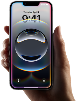 Egy kéz egy iPhone 16e-t tart, színes, világos ragyogás látható a teljes előlapot kitöltő kijelző széle mentén